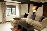 images/interiors/MediaRoom_04.jpg
